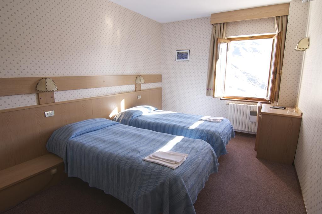 Hotel Folgore Passo Stelvio Rum bild