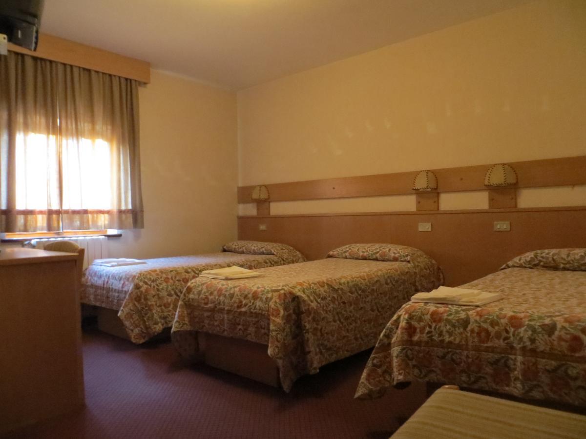 Hotel Folgore Passo Stelvio Exteriör bild